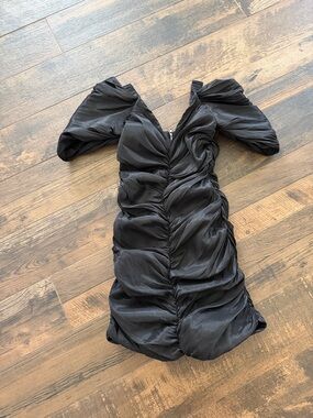 Black Ruched Mini Dress with Puff Sleeves